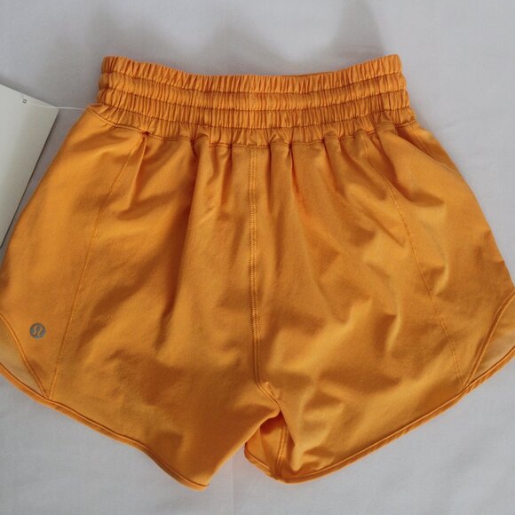 Lululemon Hotty Hot Short HR 4” - Picture 1 of 4